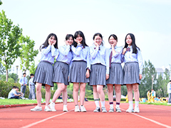 初中畢業(yè)不想辛苦打工，來新華學(xué)技術(shù)也能成就美好未來！