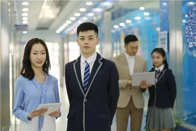 @初中畢業(yè)生及家長(zhǎng)，擇校如何避坑？請(qǐng)牢記這幾點(diǎn)