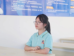 【我來新華上學啦】管佳雯：心懷夢想，來新華開啟新人生！